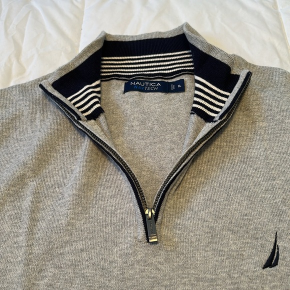 Men’s half zip sweater - Picture 2 of 2